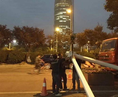 河南省郑州市CBD监控安装现场 河南省郑州市CBD监控安装现场